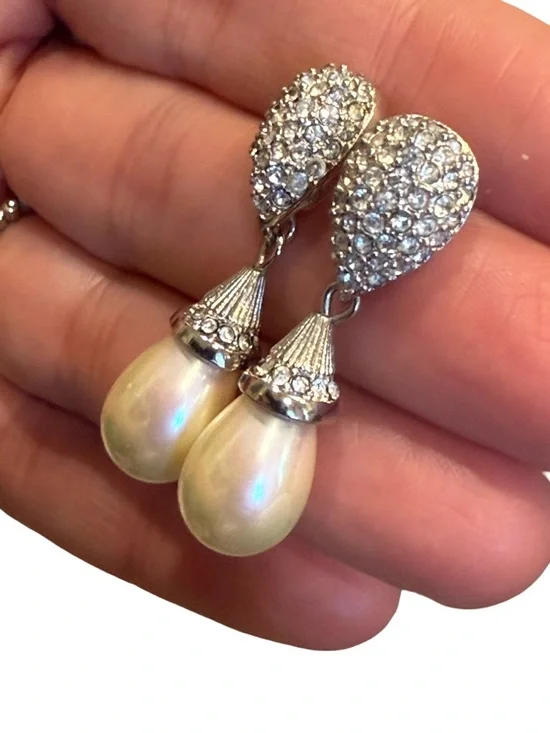 Authentic Christian Dior Silver Crystal and Cream Pearl Drop Post Earrings! COA! - Picture 3 of 8